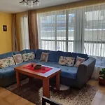 Koko's 2 Apartment