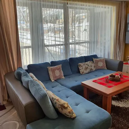 Koko's 2 Apartment